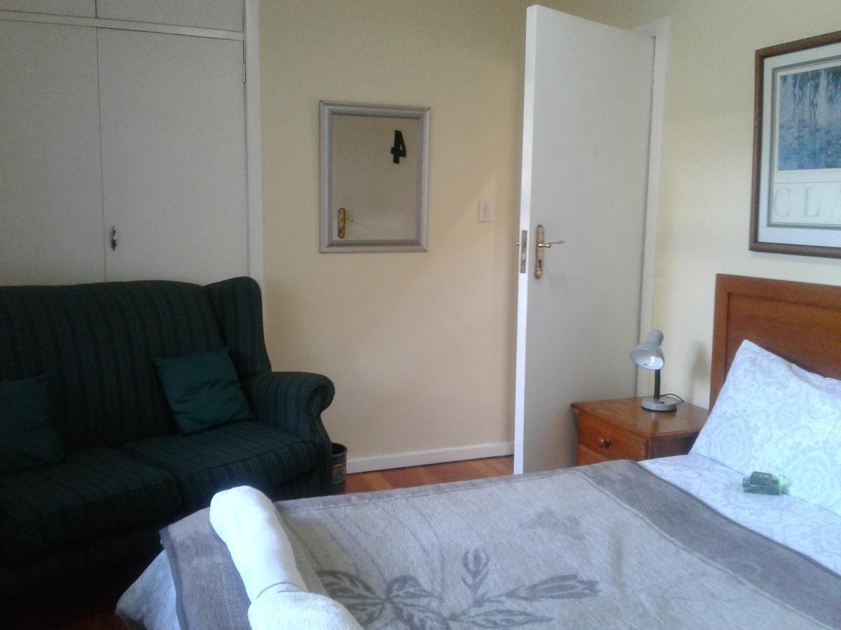 The Birches Backpacker Lodge Randburg Εξωτερικό φωτογραφία
